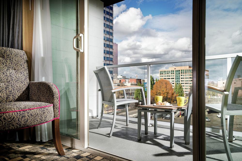 Staypineapple, Hotel Rose, Downtown Portland Eksteriør billede